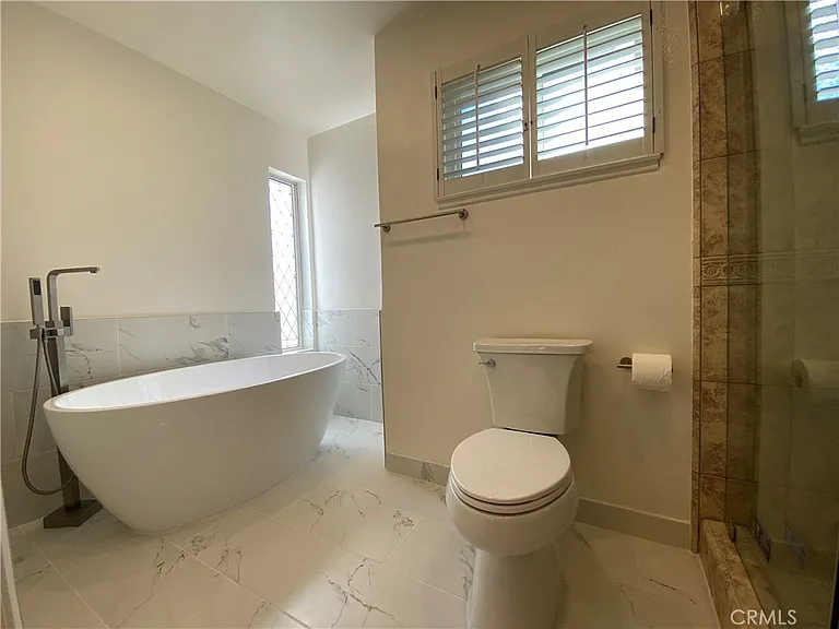 2072 Maverick Cir — Photo 18