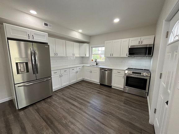 2nd image of 88 Ashburnham St #1