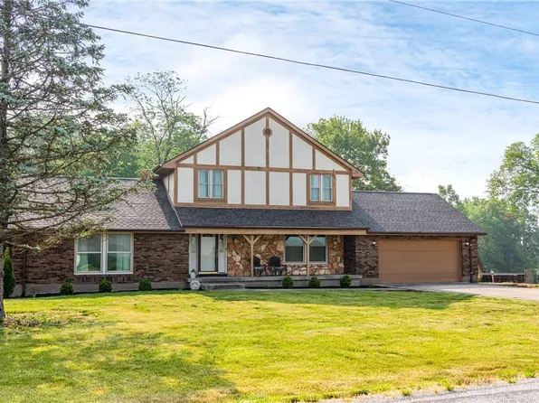 1054 Paintersville New Jasper Rd, Xenia, OH 45385