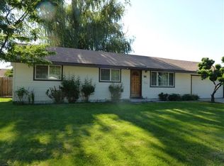 106 S Oregon St, Yerington, NV 89447