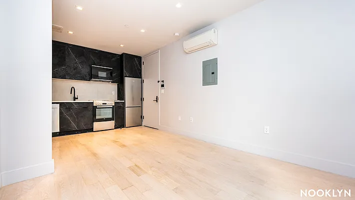 Rented by Nooklyn NYC LLC | media 4