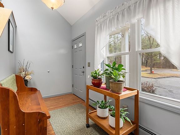 5th image of 64 Pines Edge Dr Unit 64