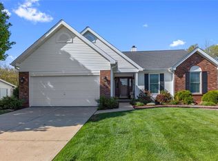 1441 Snowbird Ln, O'Fallon, MO 63366
