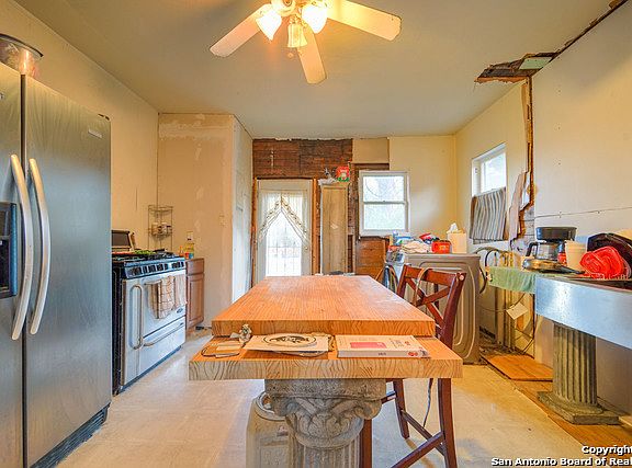 4th image of 1246 AVANT AVE