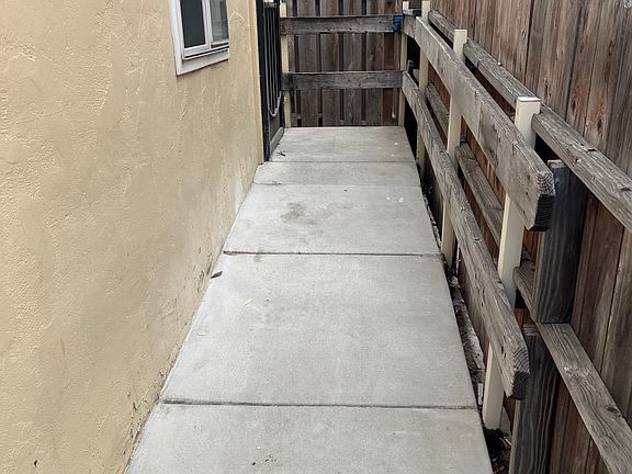 3rd image of 4325 1/2 Utah St