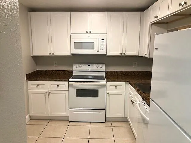 6043 10th Ave N #130 — Photo 8