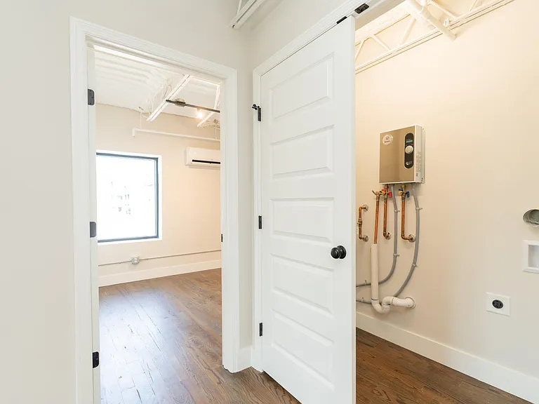 614 E Main St #205 — Photo 10