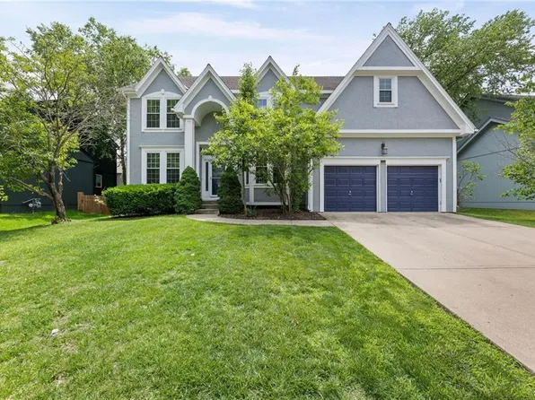 5101 W 158th St, Overland Park, KS 66224