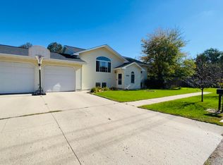 314 13th St SW, Watertown, SD 57201