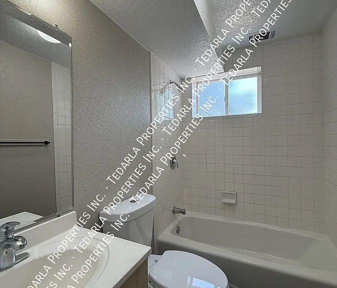 1183 Clinton St #B — Photo 12