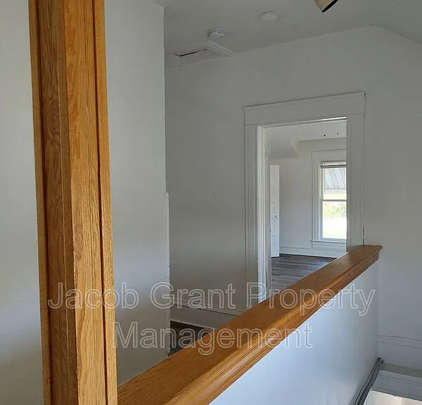 66 N Stout Ave #2 — Photo 5