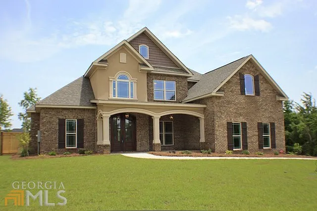 102 Prince Plaza Dr photo 1