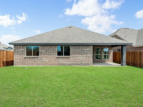 5th image of 3833 Myrtle Way