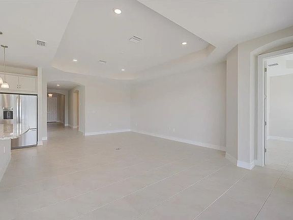 5th image of 1345 Remington Trace Dr