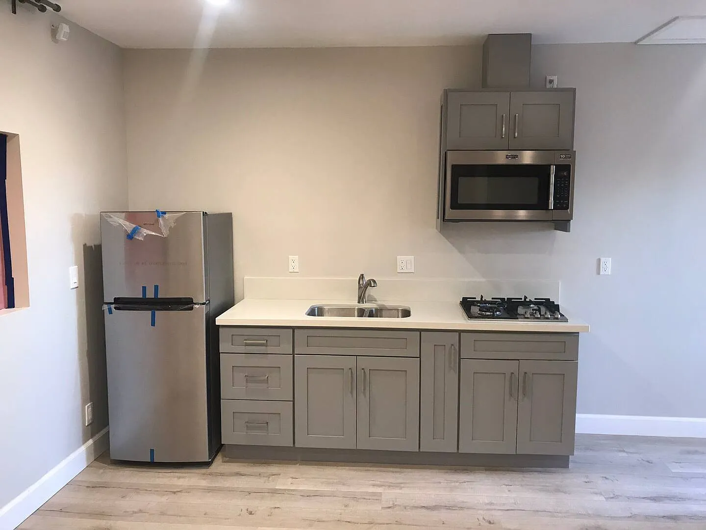 1 bed, 500 sqft, $2,100 — Photo 4