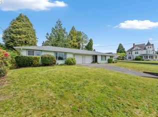 110 N Dean St, Coquille, OR 97423