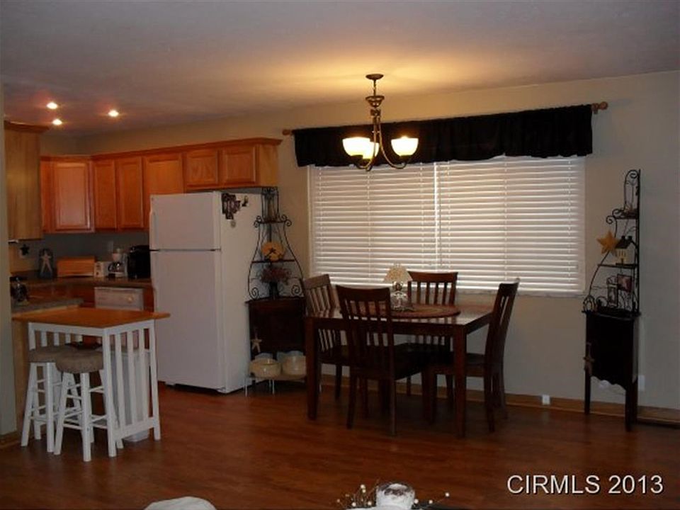 1st image of 402 Kentwood Dr
