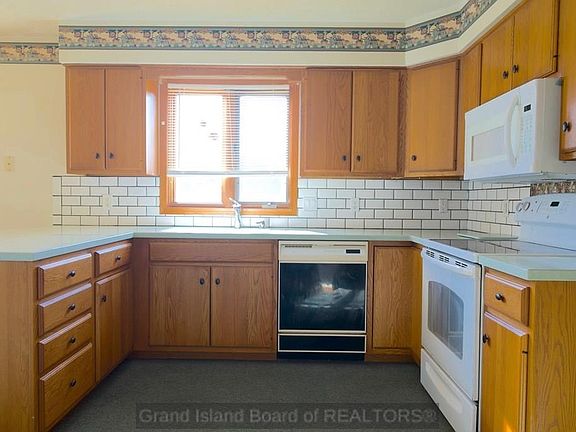 5th image of 4193 Norseman Ave