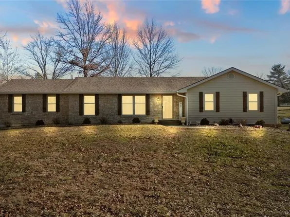 17715 Baxter Rd, Lawson, MO 64062