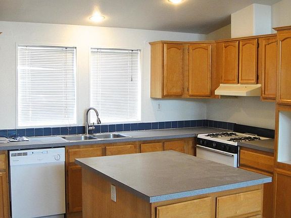 3rd image of 3012 S 331st Ave