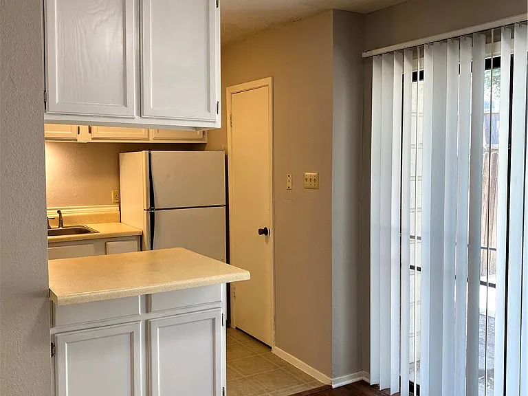 4515 Carter Creek Pkwy #2 — Photo 4