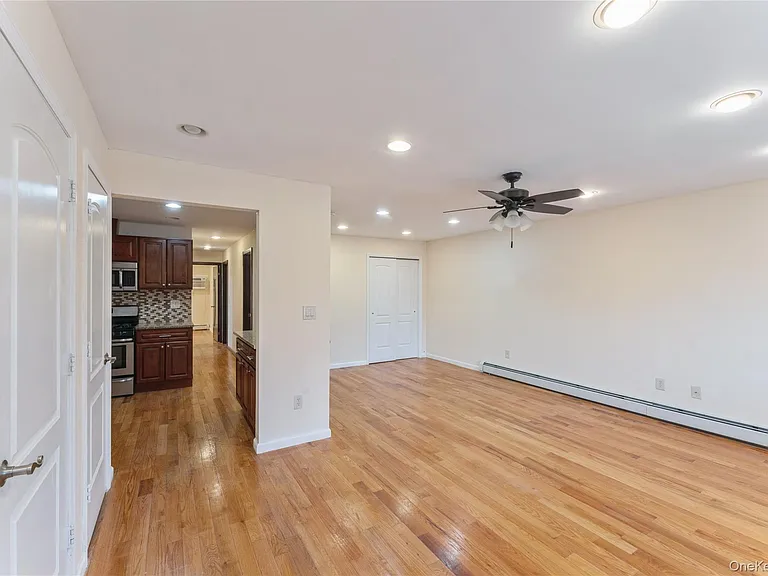 22820 Edgewood Ave #A — Photo 3