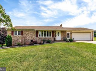 2523 Myers Rd, Spring Grove, PA 17362