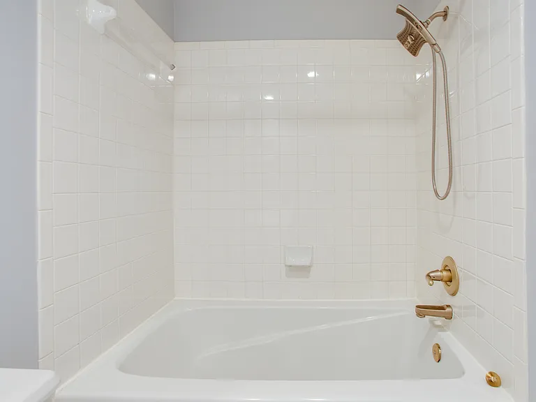 2310 14th St N #402 — Photo 26