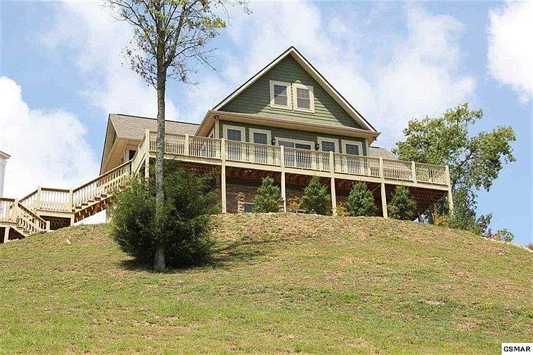 1st image of 2124 Stoneview Dr