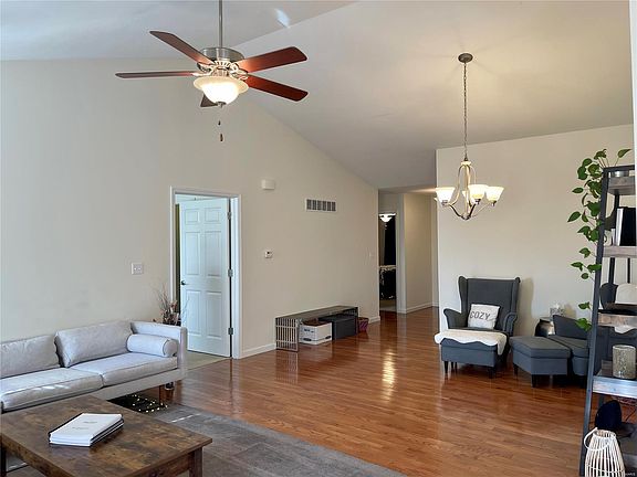 5th image of 12162 McKelvey Pl