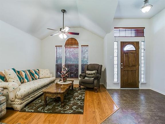 3rd image of 9121 Nightingale Dr