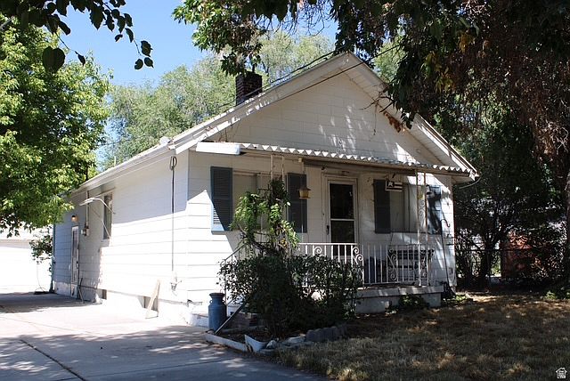 1st image of 364 Dan St