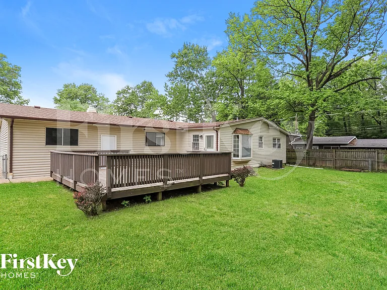 7235 Forestate Dr — Photo 15