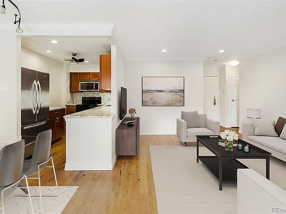 5th image of 480 S Marion Parkway #602