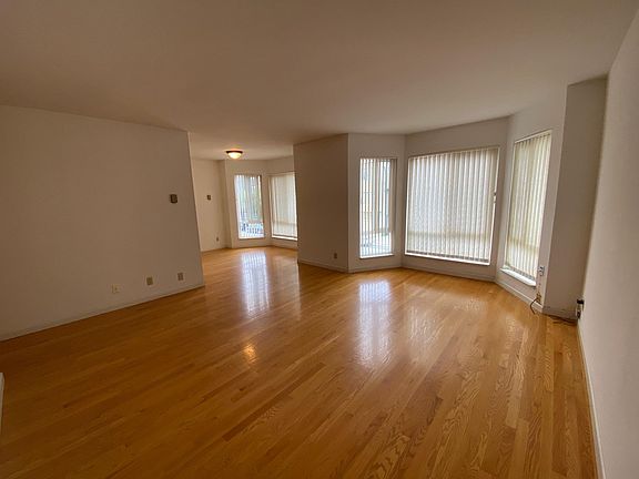 4th image of 375 12th Ave APT 1