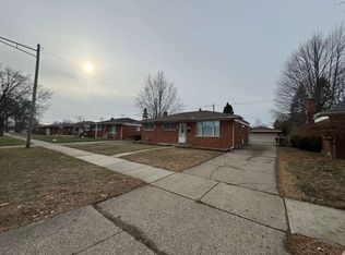 28063 Loretta Ave, Warren, MI 48092