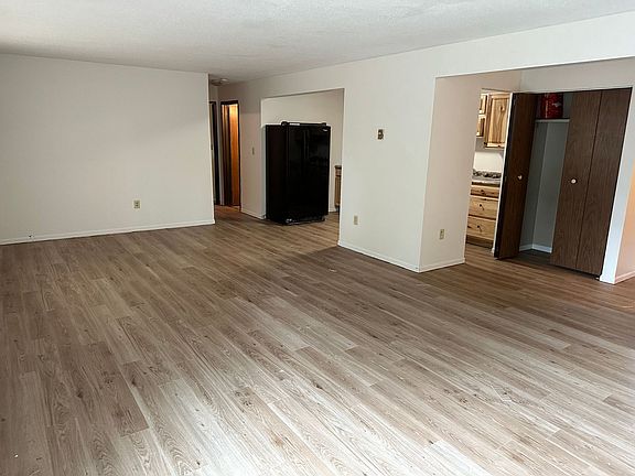 5th image of 221 8th Ave SE APT 8