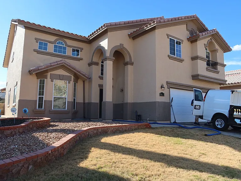 943 Via Descanso Dr — Photo 2