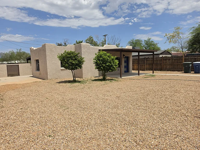 3901 E Montecito St — Photo 19