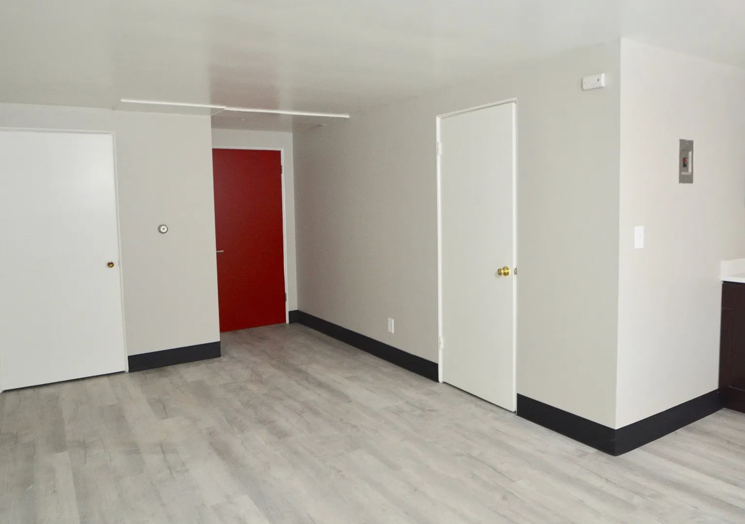 Campus Apartments — Photo 2