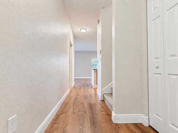 4th image of 4114 EMERALD Vista