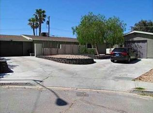 3669 Seneca Cir #0, Las Vegas, NV 89169