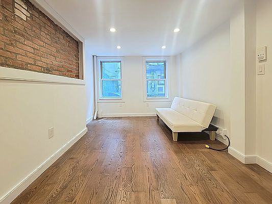 2nd image of 511 E 12th St APT 1R