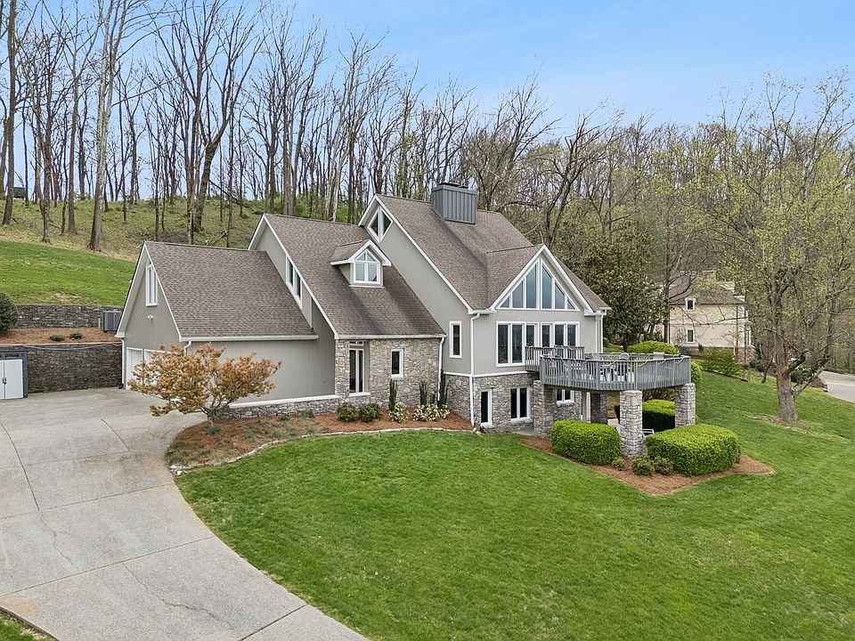 1st image of 2025 Lynnwood Dr
