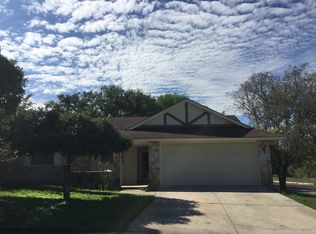 8427 Shallow Creek Dr, San Antonio, TX 78251