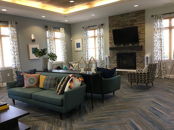 4th image of 6 Pinemont Pl APT 1D