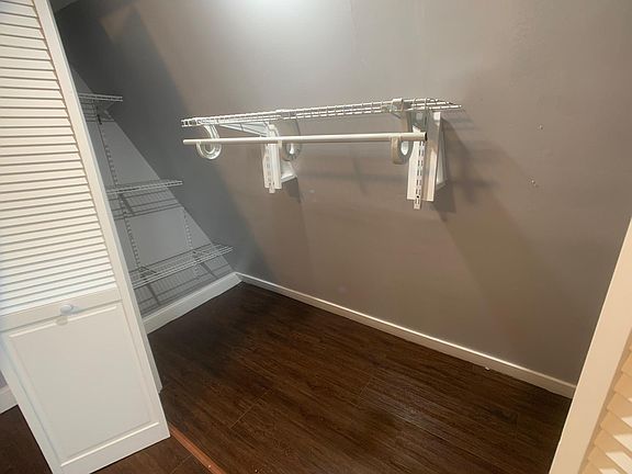 2nd image of 5333 Beach 66th St #3