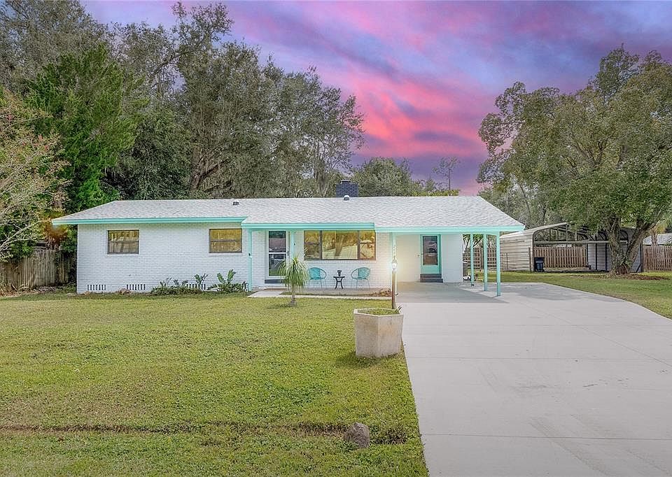 1st image of 2440 Lydia Way