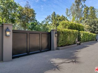 7484 Mulholland Dr, Los Angeles, CA 90046
