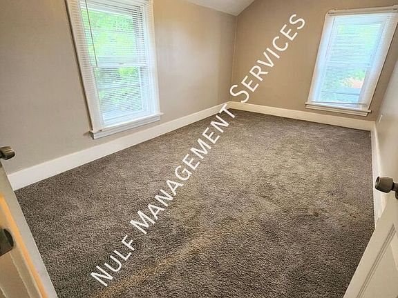 4th image of 811 Sherman Ave